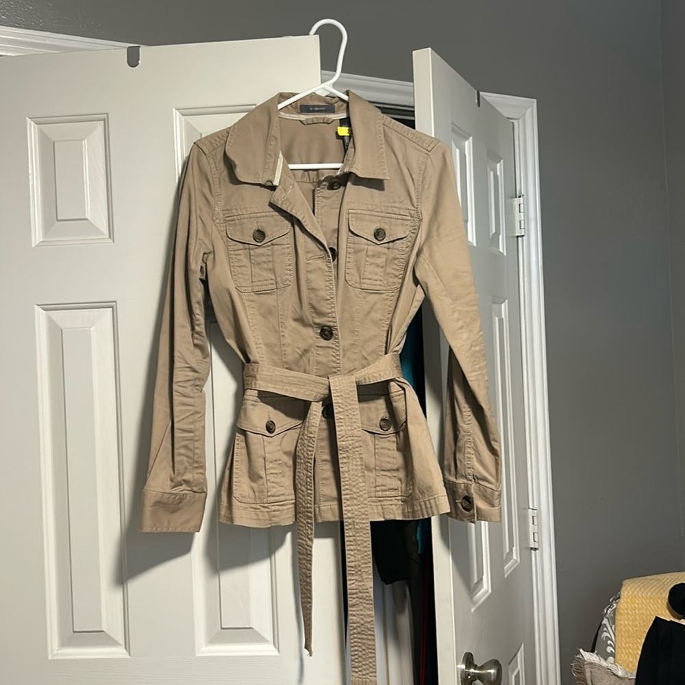 Liz Claiborne belted jacket euc